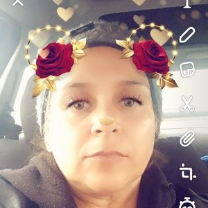 Meet your Posher, Leonor